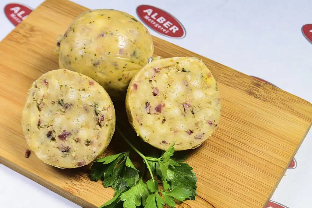 Speckknödel wie in Österreich