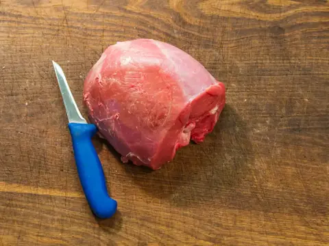 Kalbsnuss im Stück