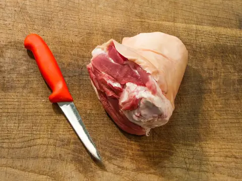 Schweinehaxe hinten