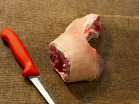 Schweinehaxe vorn ca. 900g