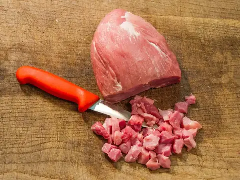 Schweinenuss geschnetzelt