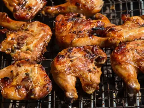 Bayerische Hähnchenkeulen vom Grill